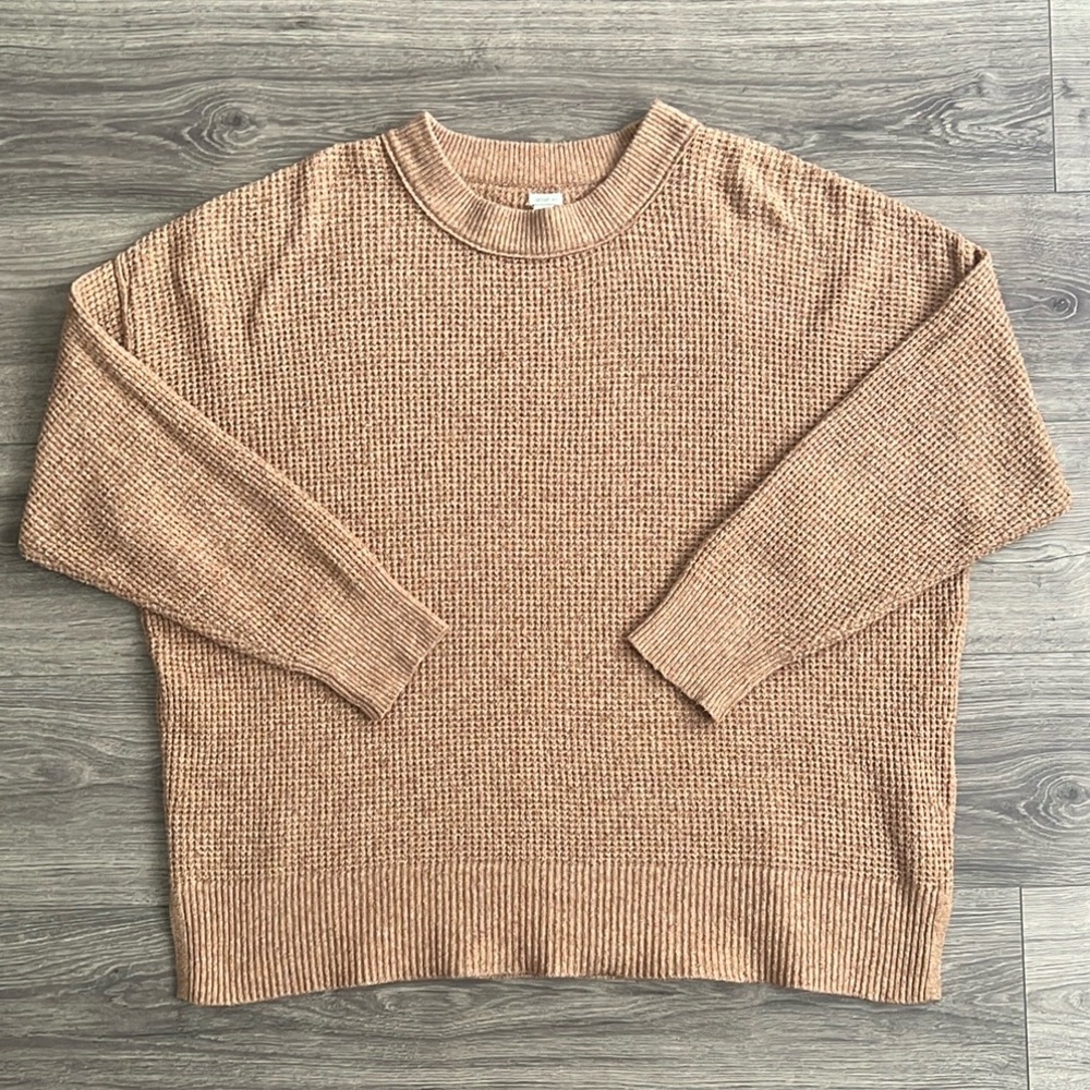 AERIE Oversized Waffle Knit Sweater Size Medium Tan Neutral Boho Loungewear Cozy